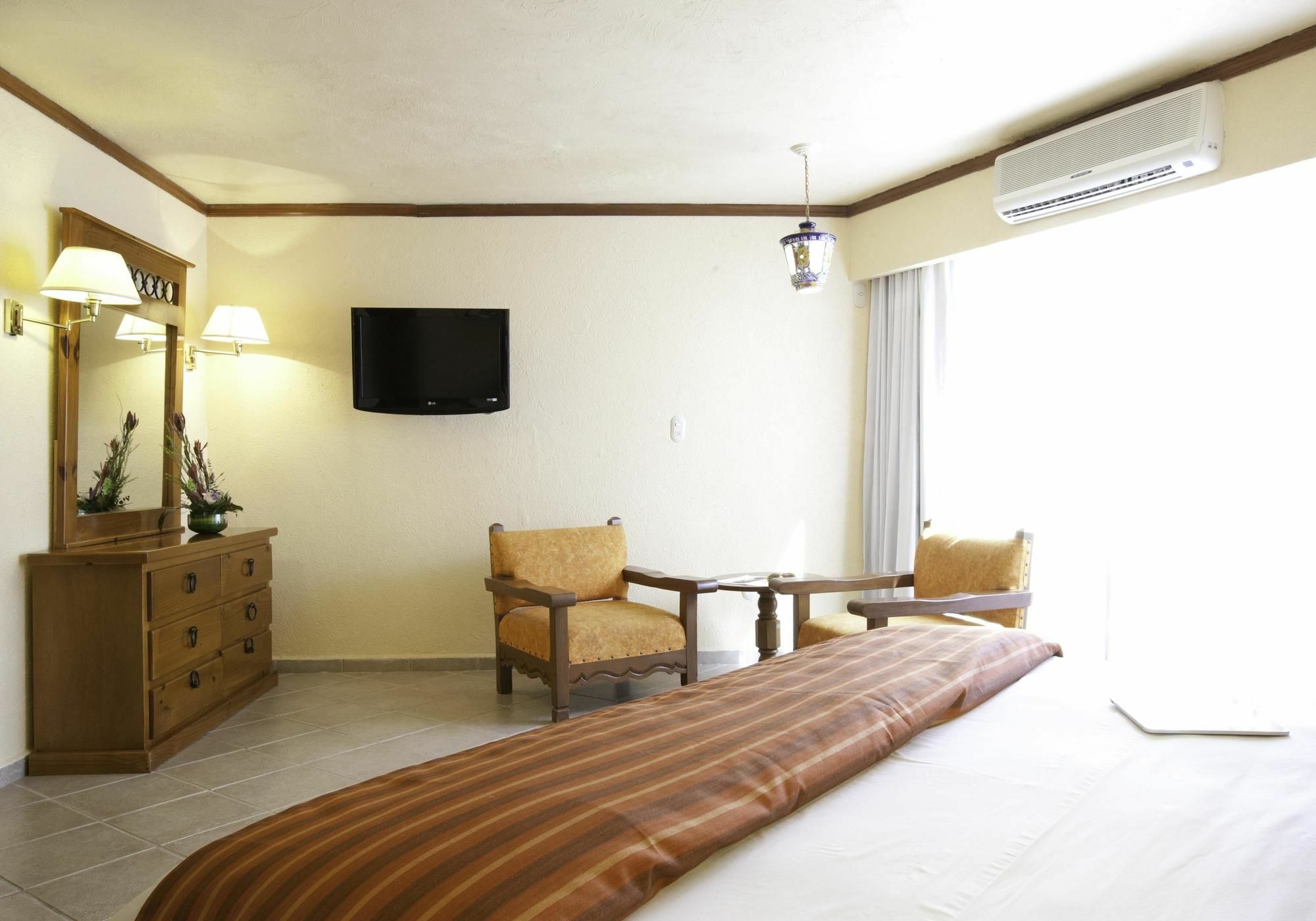 מלון Mision Comanjilla מראה חיצוני תמונה